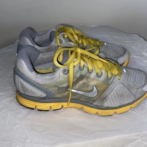 Size 8.5 - Nike LunarGlide 3 Livestrong Gray & Yellow Running shoes sneakers